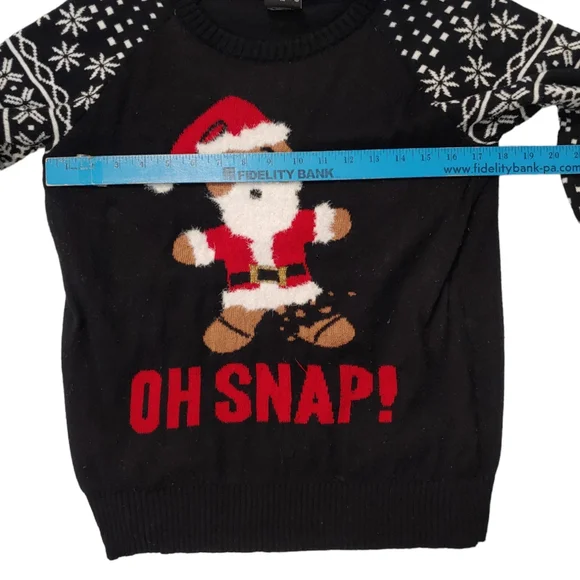 WELL WORN HOLIDAY SWEATER Black Size Medium Ugly Christmas Sweater Gingerbread - Picture 7 of 11